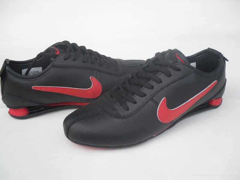 Hommes Nike Shox R2 noir rouge (3)